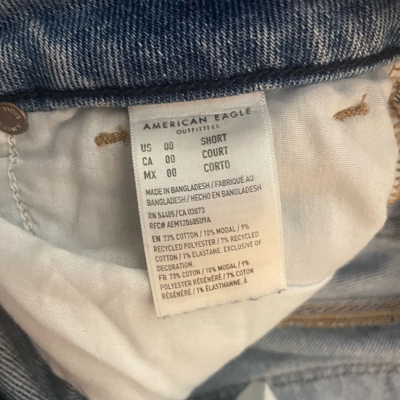 American Eagle “Curvy Mom Jean” - Picture 3 of 4